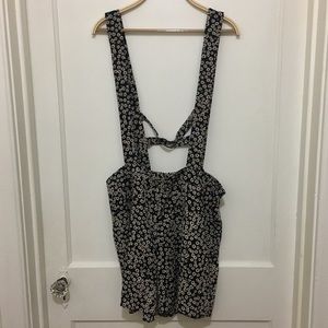 NWOT floral shorts overalls